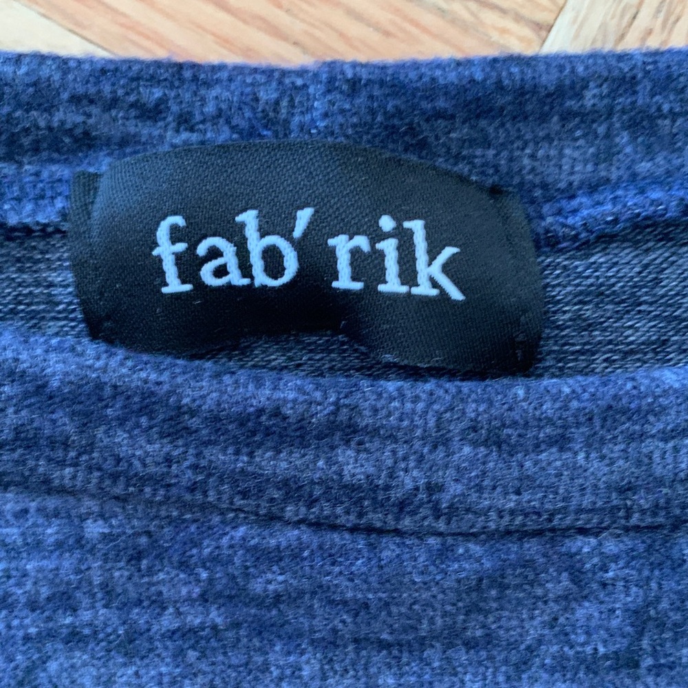 fab’rik Navy Bell Sleeve Knit Sweater - Women’s Size Medium - EUC - Picture 2 of 11